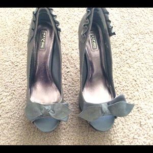 Wild Pair platform, peep toe pumps